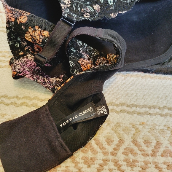 46DDD Torrid Curve Bra and Panty Set - Picture 6 of 6